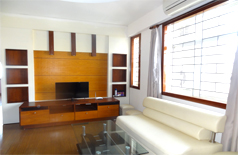 02 bedroom apartment for rent at 10 Hoa Lu street,Ha Noi