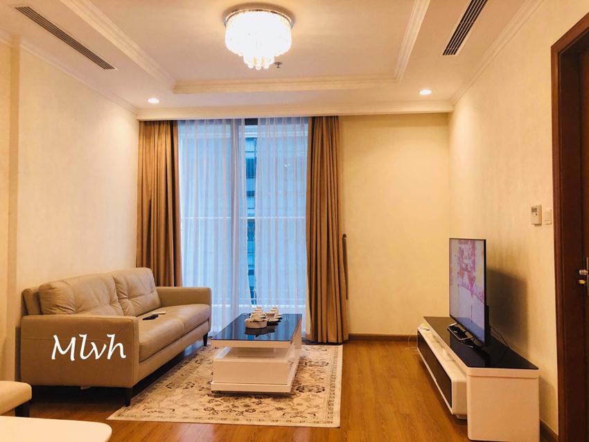 2 bedroom furnished apartment in Vinhomes, Nguyen Chi Thanh street 