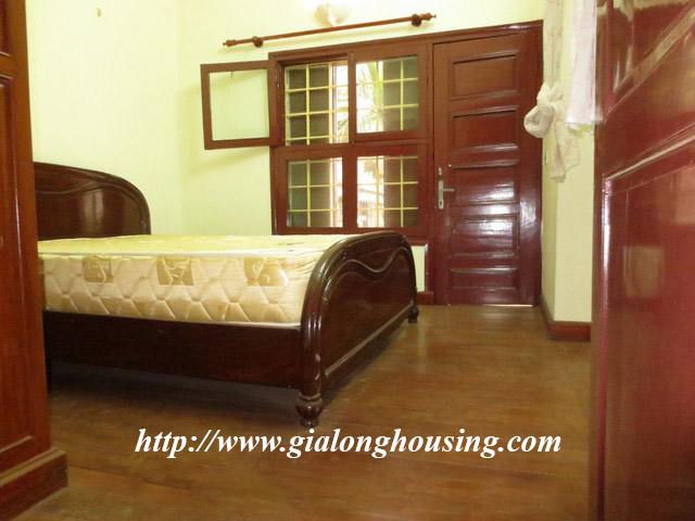 Nice house with big yard in Ngoc Khanh for rent 13