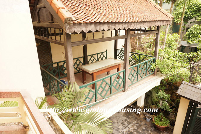 Nice house with big yard in Ngoc Khanh for rent 18