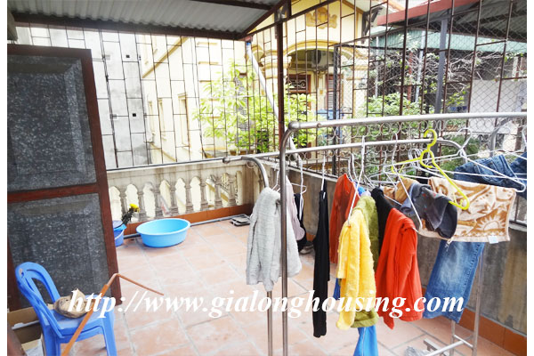 Very cozy and fully furnished house for rent in Chua Lang 18