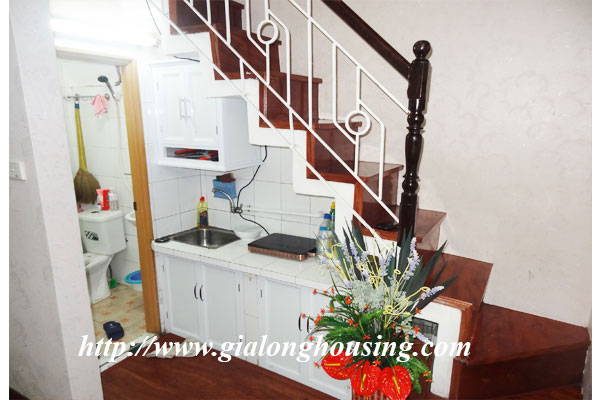 Very cozy and fully furnished house for rent in Chua Lang 5