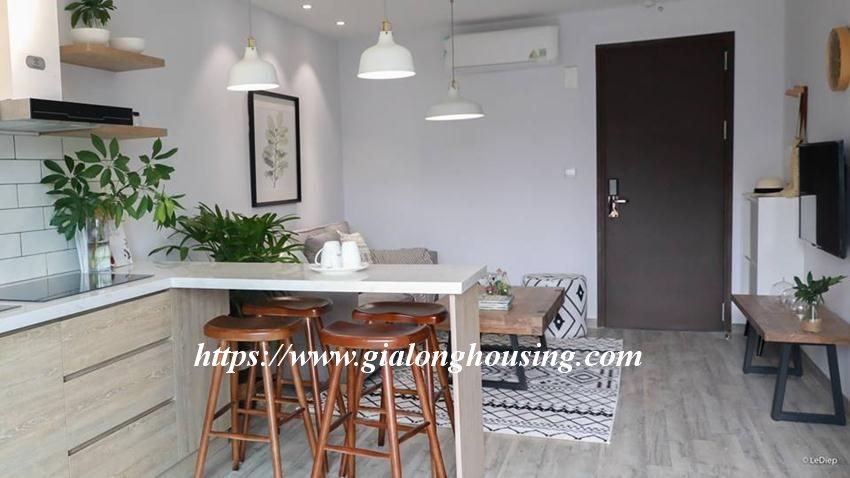 Bright and nice apartment in Ton Duc Thang for rent 3