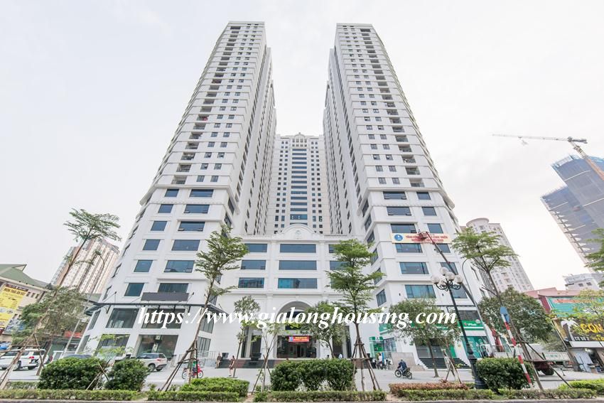 Brand new apartment for rent in Central Field Trung Kinh 1