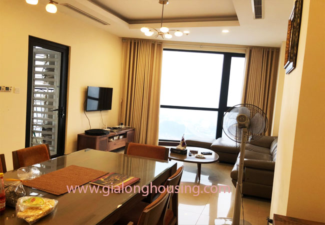Modern fully furnished 03BRs apartment for rent at Royal City, good prices 2