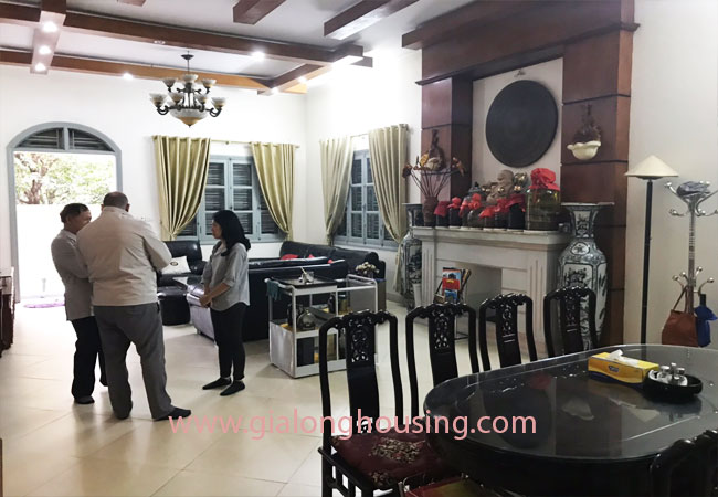 5 bedroom house for rent in Xuan La street, court yard 7