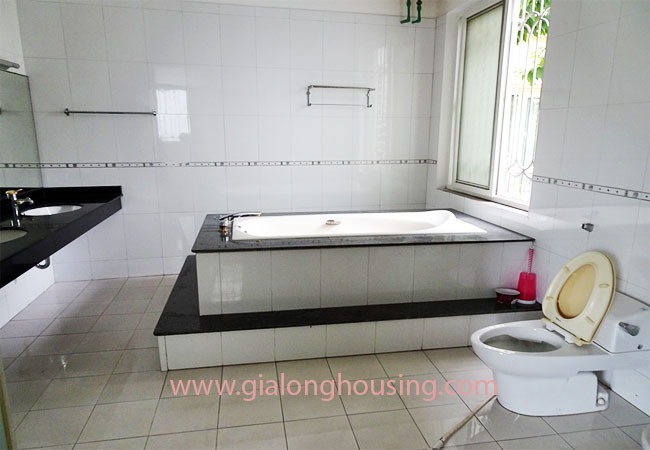 Unfurnished house for rent in Tay Ho district, lake view 15