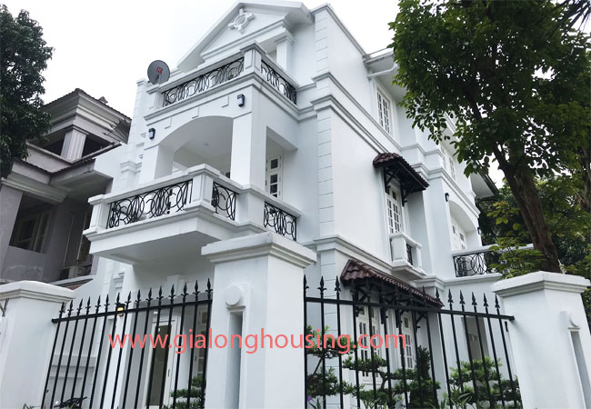 Luxury unfurnished villa for rent in Ciputra Hanoi 1