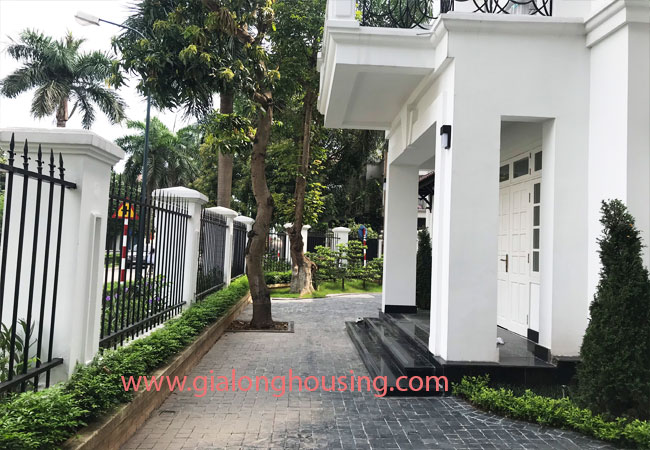 Luxury unfurnished villa for rent in Ciputra Hanoi 4