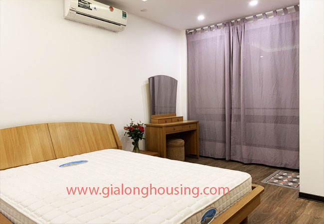 Cheap 02 bedroom apartment for rent in Truc Bach Area 10