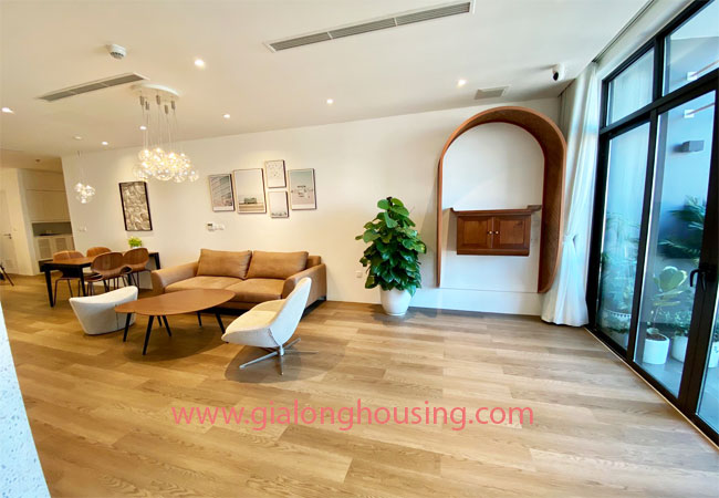 Luxury apartment for rent in Sun Ancora Luong Yen 1