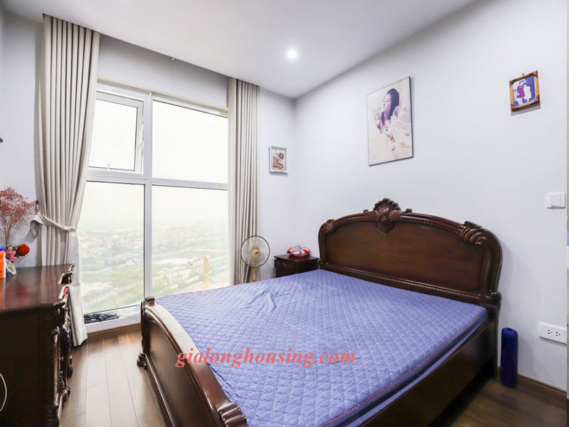 Good quality 3 bedrooms apartment at L4 building Ciputra 10