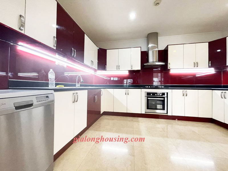 Big size apartment for rent in L1 building, Ciputra 7