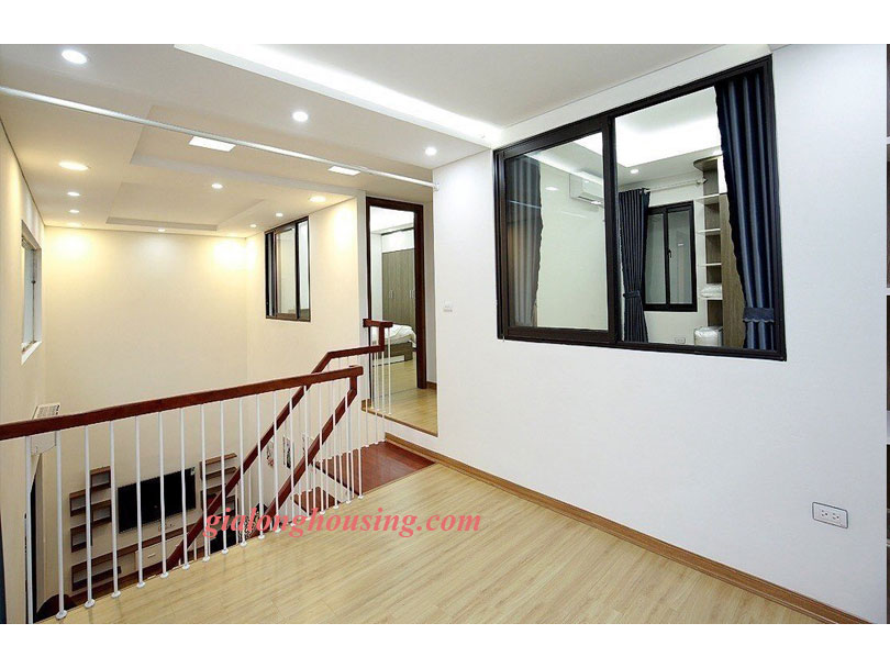 Nice house with big Yard for rent in Tay Ho district 9