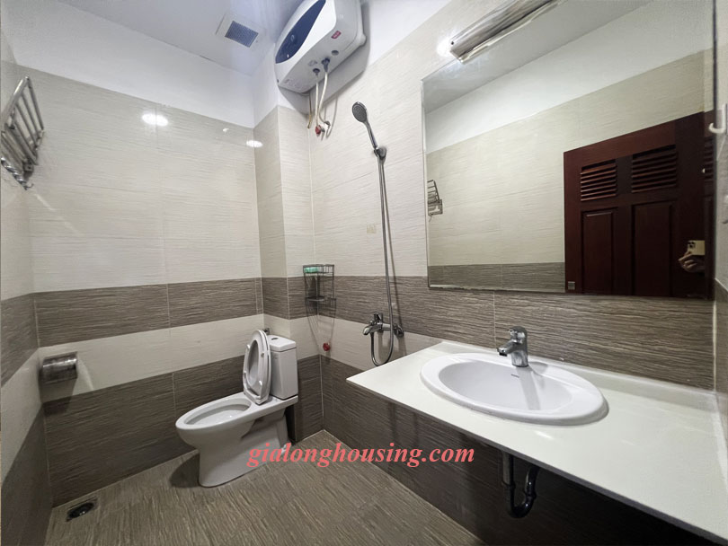 5 bedroom house for rent in Dang Thai Mai street, Tay Ho district 12