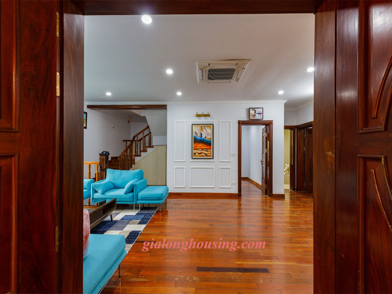 House with swimming pool and garden for rent in Tay Ho district 4