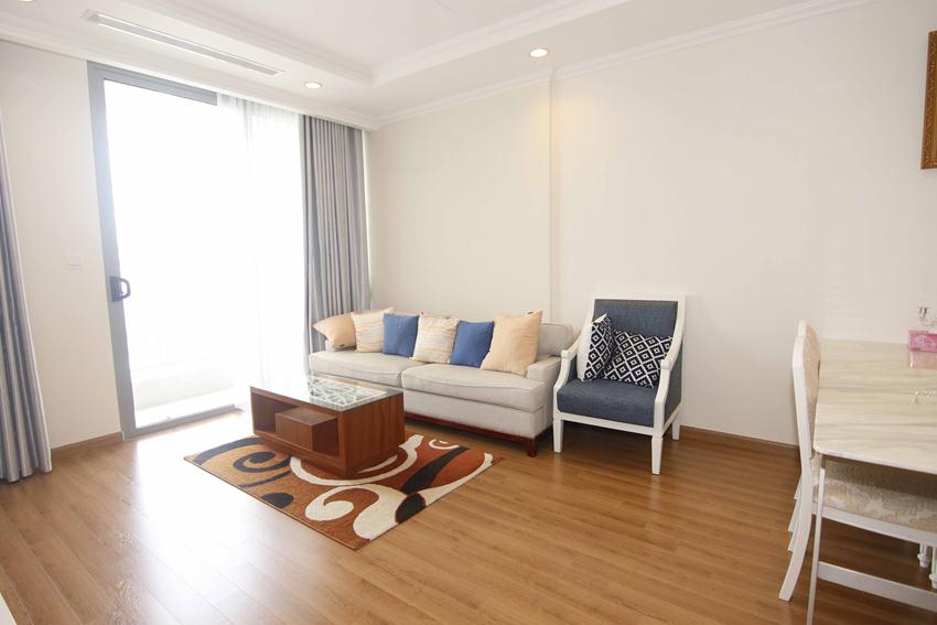 3 bedroom apartment in Vinhomes for rent 