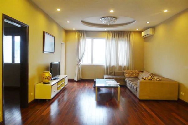 Apartment with lake view for rent in 172 Ngoc Khanh street,3 bedrooms