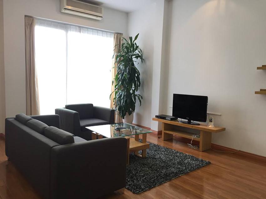 Apartment for rent in Pham Huy Thong, lake view  