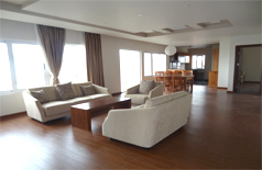 Apartment in high floor for rent, near Tay Ho pagoda
