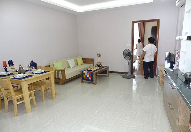 Brand new apartment in Au Co street Hanoi for rent 