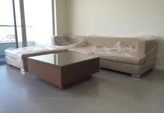 Brand new apartment with basic furniture for rent in Watermark new building