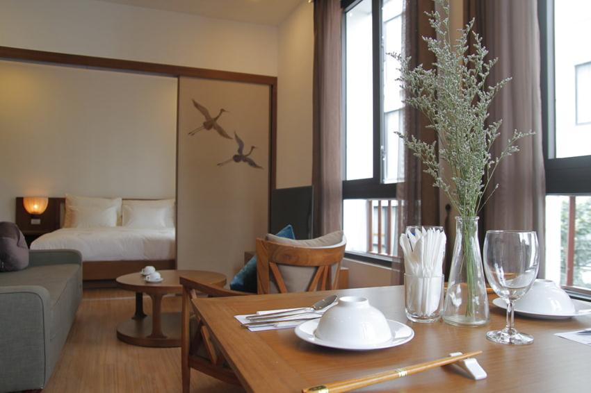 Brand new Japanese style apartment in Dao Tan for rent 