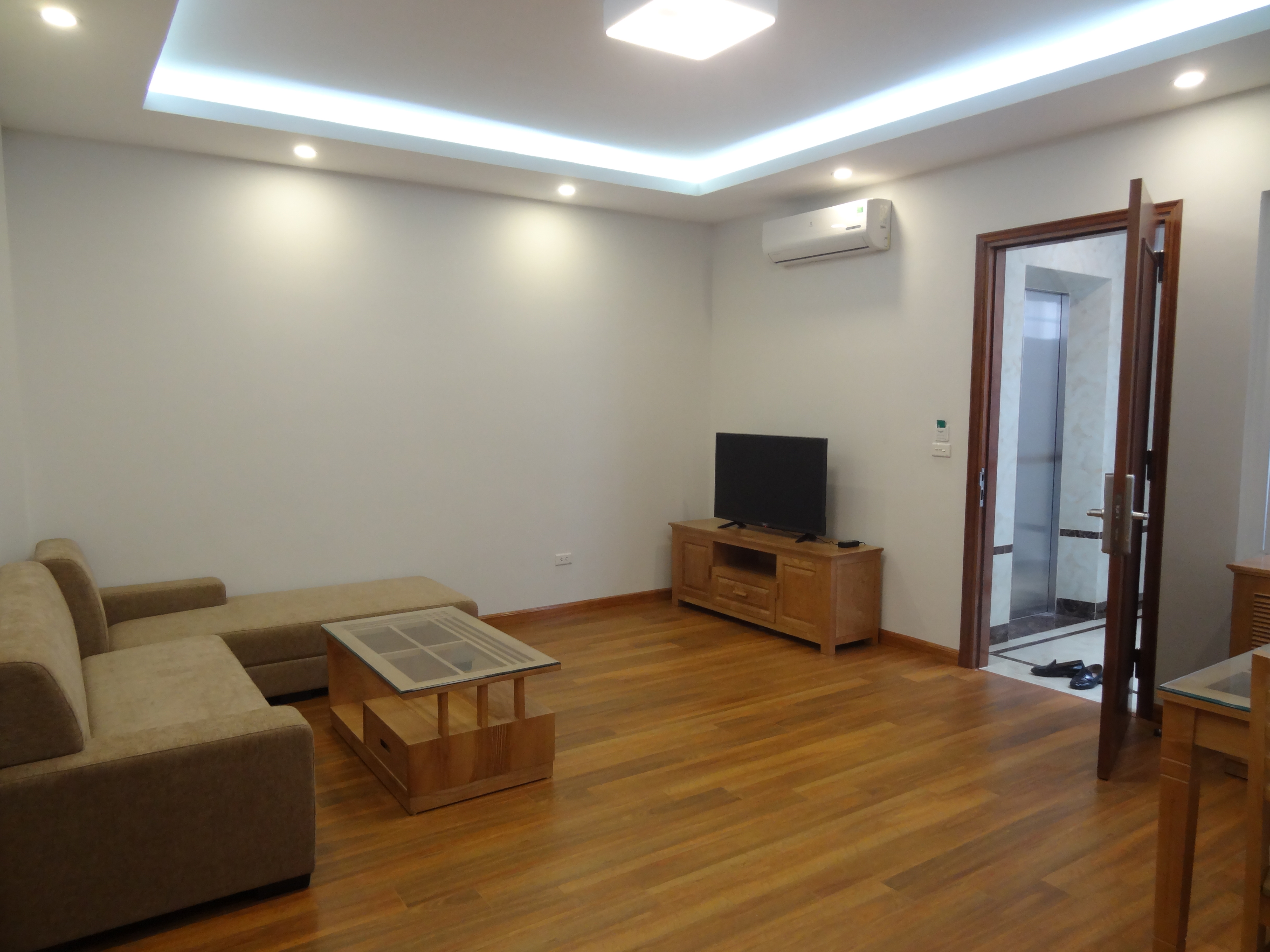 Brand new serviced apartment in Tran Duy Hung