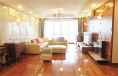 Bright apartment with golf court view in P block