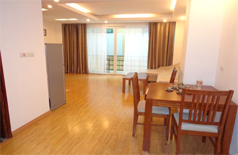 Căn hộ 1 phòng ngủ trang bị đầy đủ nội thất mới và hiện đại cho thuê ở phố Trương Hán Siêu