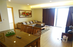 Căn hộ nội thất đẹp cho thuê ở 88 Láng Hạ