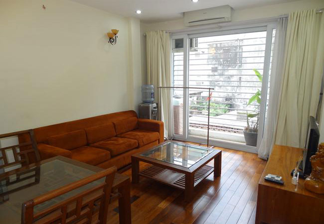Căn hộ nội thất đẹp trên phố Kim Mã cho thuê, Ba Đình