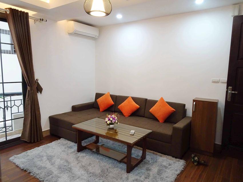 Charming apartment in lane 12 Dao Tan street for rent 