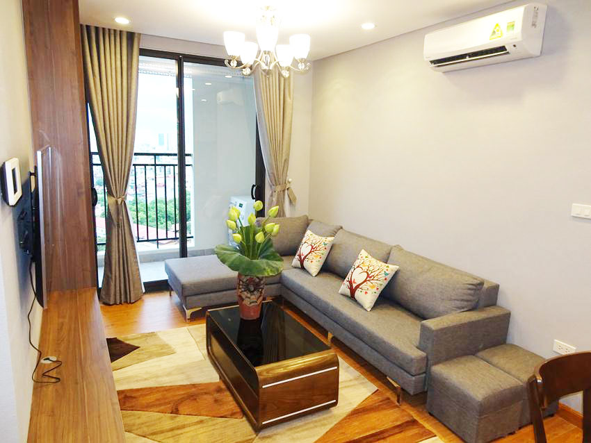 Cho thuê căn hộ 1 phòng ngủ, nội thất đẹp ở tòa Hong Kong Tower