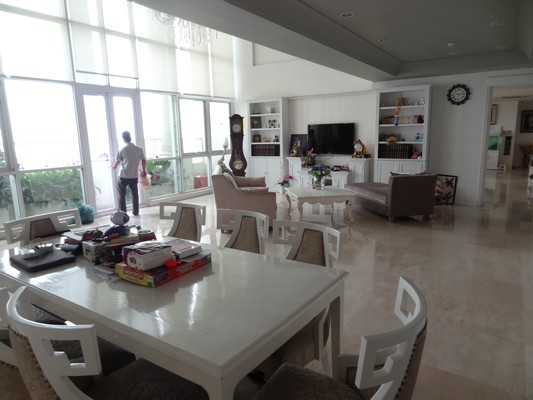 Ciputra cho thuê căn hộ penthouse 