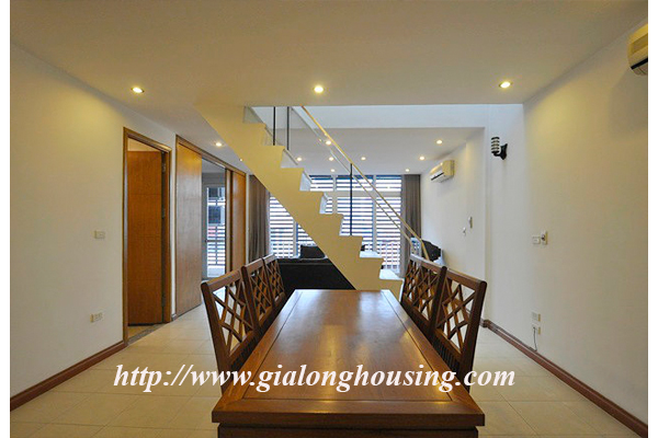 Duplex apartment for rent in Linh Lang, Ba Dinh district 