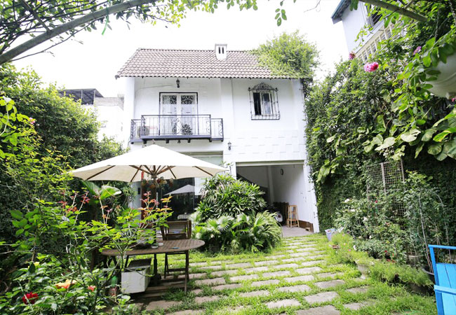 Garden house for rent in Tay Ho Hanoi