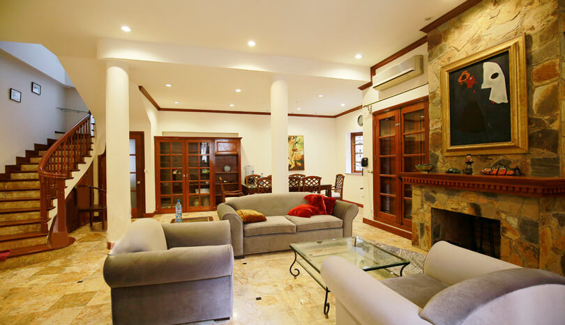 Gorgeous villa in Ton Duc Thang, Ba Dinh for rent  