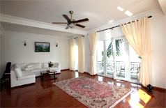 High quality and lake view apartment in Xuan Dieu 