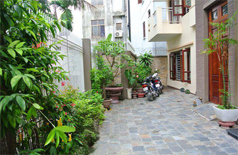 House in Dao Tan for rent 