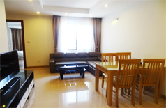 Nice apartment for rent in Trieu Viet Vuong street 