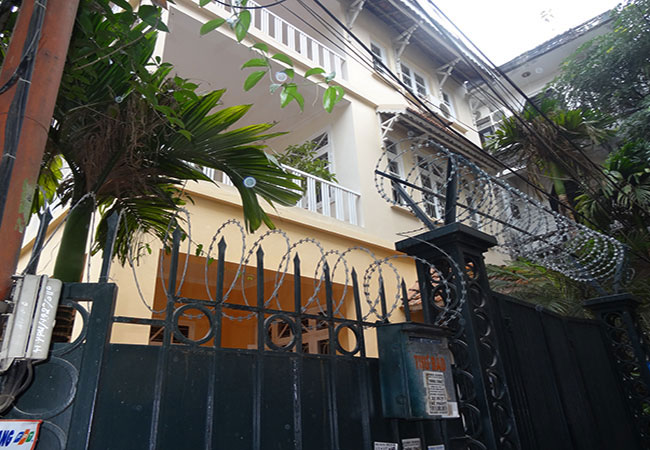 Nice house with small yard and 04 bedrooms for rent in To Ngoc Van 
