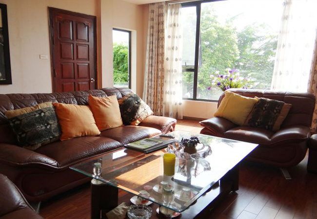 Serviced apartment for rent in Yen Phu with 2 bedrooms 