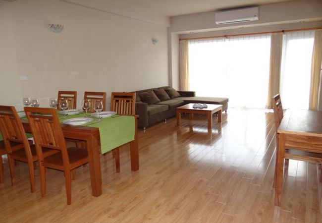 Serviced apartment with lake view in Nghi Tam 
