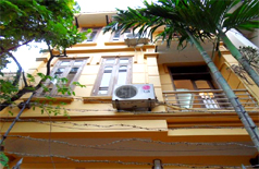 Unfurnished house for rent in Xuan Dieu street 